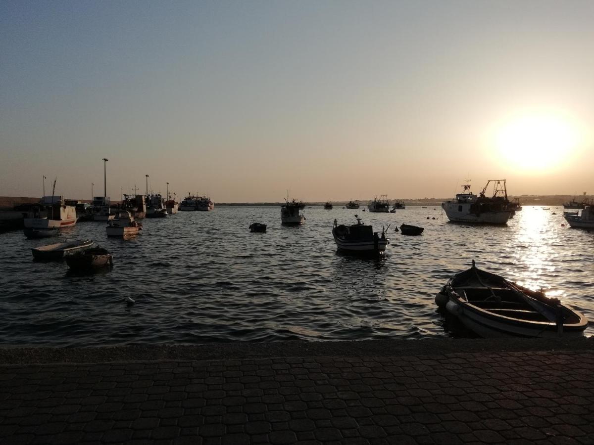 La Trinacria Di Capo Passero Portopalo Di Capo Passero Ngoại thất bức ảnh