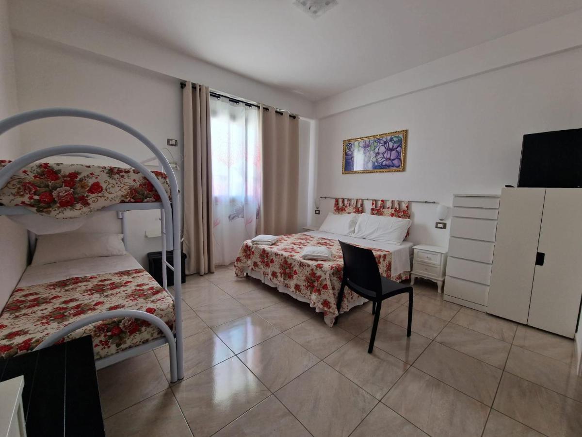 La Trinacria Di Capo Passero Portopalo Di Capo Passero Ngoại thất bức ảnh